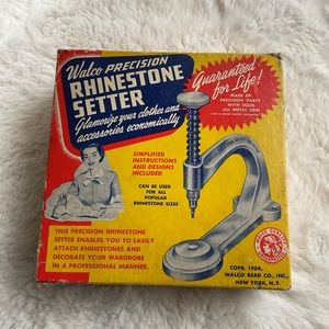 Vintage 1954 Walco presents rhinestones setter